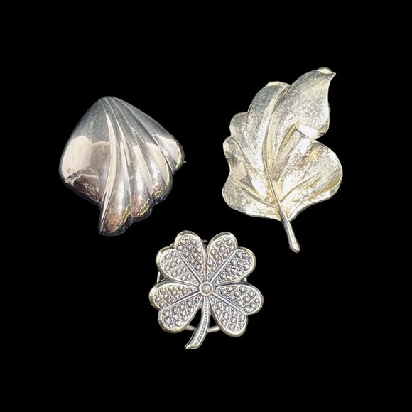 Unbranded Jewelry - Lot Of 3 Gold Tone Scarf Clips